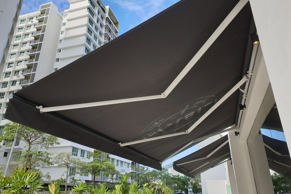Adapting to Weather Changes with Seasonal Awnings &raquo; awnings